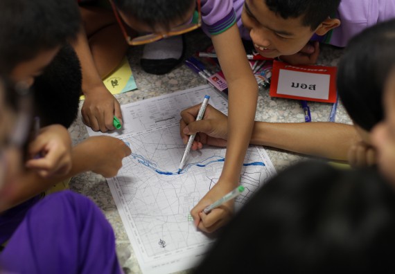 ภาพกิจกรรม คณะวิทยาศาสตร์และเทคโนโลยี จัดค่ายวิทยาศาสตร์โรงเรียนสาธิตฯ