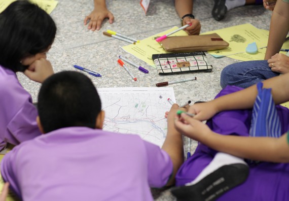 ภาพกิจกรรม คณะวิทยาศาสตร์และเทคโนโลยี จัดค่ายวิทยาศาสตร์โรงเรียนสาธิตฯ