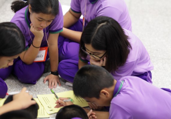 ภาพกิจกรรม คณะวิทยาศาสตร์และเทคโนโลยี จัดค่ายวิทยาศาสตร์โรงเรียนสาธิตฯ