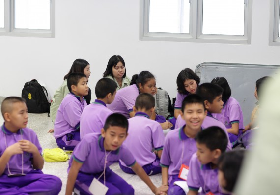 ภาพกิจกรรม คณะวิทยาศาสตร์และเทคโนโลยี จัดค่ายวิทยาศาสตร์โรงเรียนสาธิตฯ