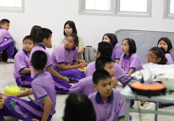 ภาพกิจกรรม คณะวิทยาศาสตร์และเทคโนโลยี จัดค่ายวิทยาศาสตร์โรงเรียนสาธิตฯ