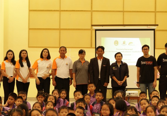 ภาพกิจกรรม คณะวิทยาศาสตร์และเทคโนโลยี จัดค่ายวิทยาศาสตร์โรงเรียนสาธิตฯ