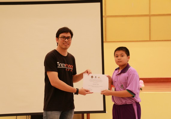 ภาพกิจกรรม คณะวิทยาศาสตร์และเทคโนโลยี จัดค่ายวิทยาศาสตร์โรงเรียนสาธิตฯ