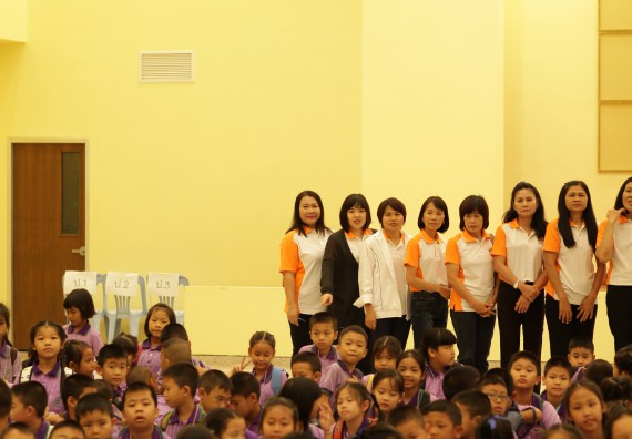 ภาพกิจกรรม คณะวิทยาศาสตร์และเทคโนโลยี จัดค่ายวิทยาศาสตร์โรงเรียนสาธิตฯ