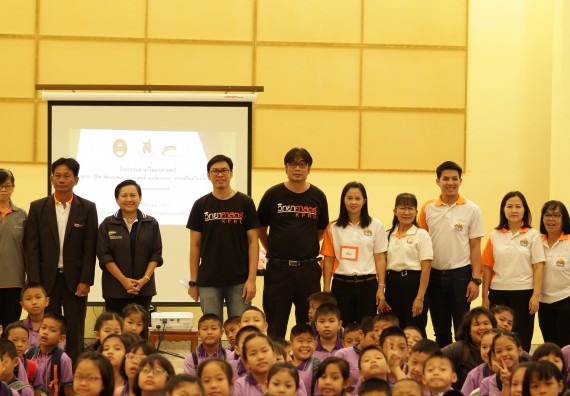 ภาพกิจกรรม คณะวิทยาศาสตร์และเทคโนโลยี จัดค่ายวิทยาศาสตร์โรงเรียนสาธิตฯ