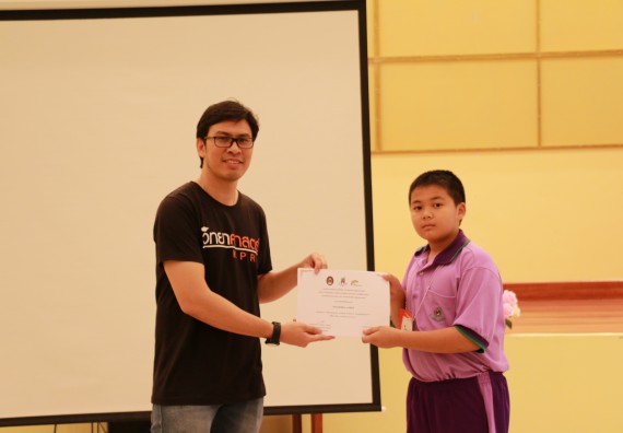 ภาพกิจกรรม คณะวิทยาศาสตร์และเทคโนโลยี จัดค่ายวิทยาศาสตร์โรงเรียนสาธิตฯ