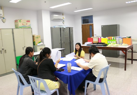 ภาพกิจกรรม คณะวิทยาศาสตร์และเทคโนโลยี ประชุมการพิจารณาทุนสนับสนุนการทำผลงานวิจัยคณะวิทยาศาสตร์และเทคโนโลยี