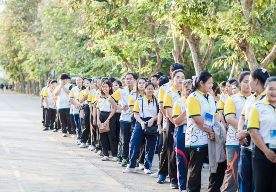 ภาพกิจกรรม สโมสรนักศึกษา เข้าร่วมงานราชภัฏลอยกระทงวิถีไทย ห่มสไบไร้โฟม