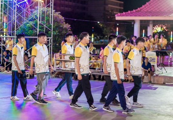 ภาพกิจกรรม สโมสรนักศึกษา เข้าร่วมงานราชภัฏลอยกระทงวิถีไทย ห่มสไบไร้โฟม