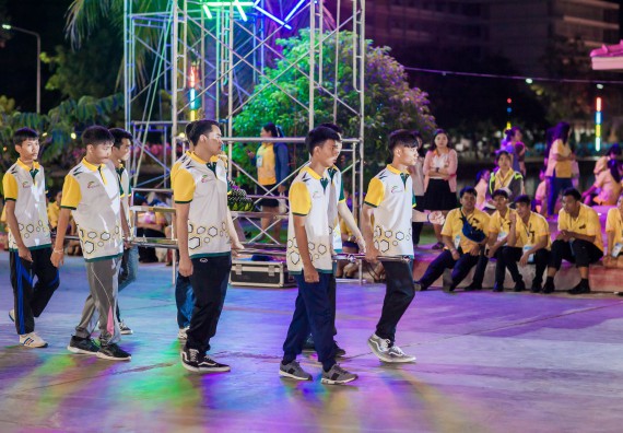 ภาพกิจกรรม สโมสรนักศึกษา เข้าร่วมงานราชภัฏลอยกระทงวิถีไทย ห่มสไบไร้โฟม