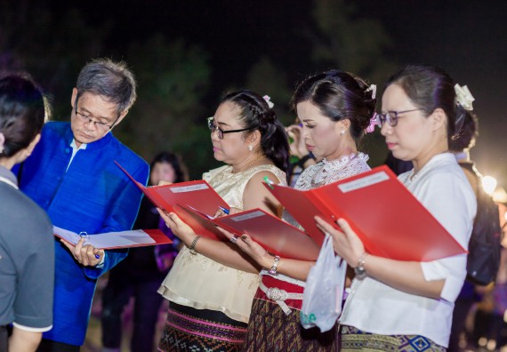 ภาพกิจกรรม สโมสรนักศึกษา เข้าร่วมงานราชภัฏลอยกระทงวิถีไทย ห่มสไบไร้โฟม