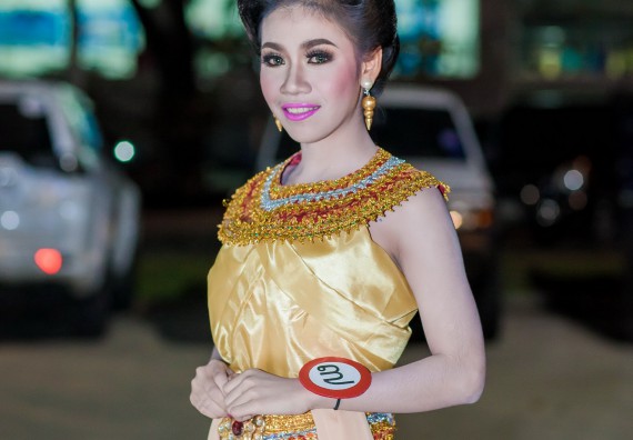 ภาพกิจกรรม สโมสรนักศึกษา เข้าร่วมงานราชภัฏลอยกระทงวิถีไทย ห่มสไบไร้โฟม