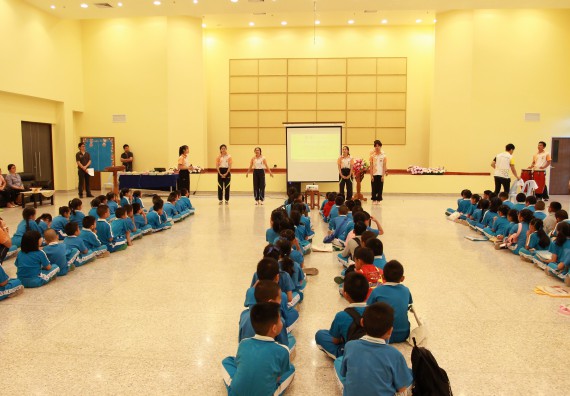 ภาพกิจกรรม คณะวิทยาศาสตร์และเทคโนโลยี จัดกิจกรรมโครงการฝึกทักษะการเรียนรู้ค่ายวิทยาศาสตร์