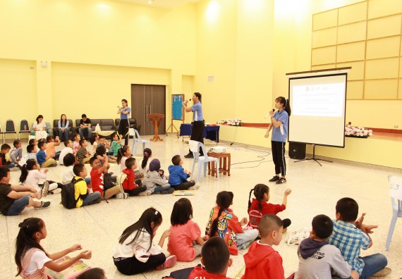 ภาพกิจกรรม คณะวิทยาศาสตร์และเทคโนโลยี จัดกิจกรรมโครงการฝึกทักษะการเรียนรู้ค่ายวิทยาศาสตร์