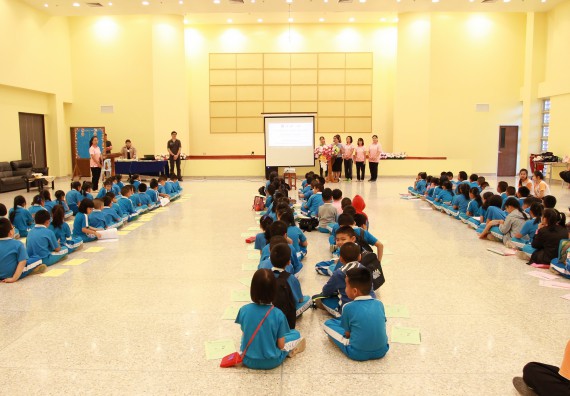 ภาพกิจกรรม คณะวิทยาศาสตร์และเทคโนโลยี จัดกิจกรรมโครงการฝึกทักษะการเรียนรู้ค่ายวิทยาศาสตร์