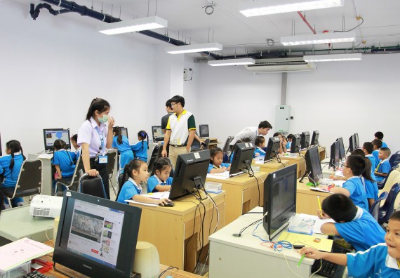 ภาพกิจกรรม คณะวิทยาศาสตร์และเทคโนโลยี จัดกิจกรรมโครงการฝึกทักษะการเรียนรู้ค่ายวิทยาศาสตร์