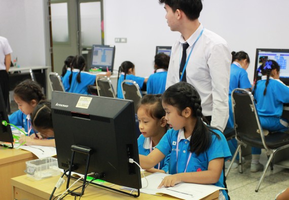 ภาพกิจกรรม คณะวิทยาศาสตร์และเทคโนโลยี จัดกิจกรรมโครงการฝึกทักษะการเรียนรู้ค่ายวิทยาศาสตร์