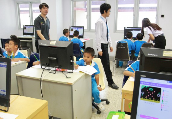 ภาพกิจกรรม คณะวิทยาศาสตร์และเทคโนโลยี จัดกิจกรรมโครงการฝึกทักษะการเรียนรู้ค่ายวิทยาศาสตร์