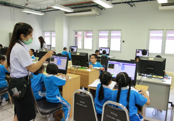 ภาพกิจกรรม คณะวิทยาศาสตร์และเทคโนโลยี จัดกิจกรรมโครงการฝึกทักษะการเรียนรู้ค่ายวิทยาศาสตร์