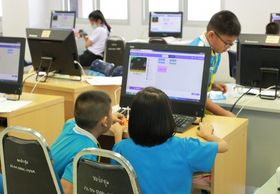 ภาพกิจกรรม คณะวิทยาศาสตร์และเทคโนโลยี จัดกิจกรรมโครงการฝึกทักษะการเรียนรู้ค่ายวิทยาศาสตร์