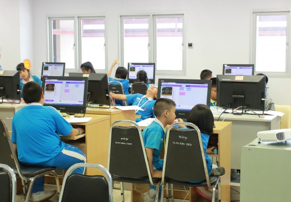 ภาพกิจกรรม คณะวิทยาศาสตร์และเทคโนโลยี จัดกิจกรรมโครงการฝึกทักษะการเรียนรู้ค่ายวิทยาศาสตร์