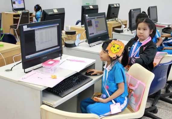 ภาพกิจกรรม คณะวิทยาศาสตร์และเทคโนโลยี จัดกิจกรรมโครงการฝึกทักษะการเรียนรู้ค่ายวิทยาศาสตร์