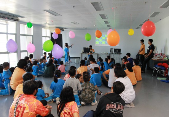 ภาพกิจกรรม คณะวิทยาศาสตร์และเทคโนโลยี จัดกิจกรรมโครงการฝึกทักษะการเรียนรู้ค่ายวิทยาศาสตร์