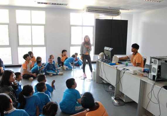 ภาพกิจกรรม คณะวิทยาศาสตร์และเทคโนโลยี จัดกิจกรรมโครงการฝึกทักษะการเรียนรู้ค่ายวิทยาศาสตร์