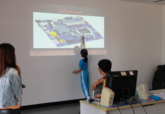 ภาพกิจกรรม คณะวิทยาศาสตร์และเทคโนโลยี จัดกิจกรรมโครงการฝึกทักษะการเรียนรู้ค่ายวิทยาศาสตร์