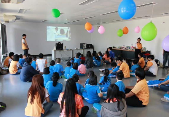 ภาพกิจกรรม คณะวิทยาศาสตร์และเทคโนโลยี จัดกิจกรรมโครงการฝึกทักษะการเรียนรู้ค่ายวิทยาศาสตร์