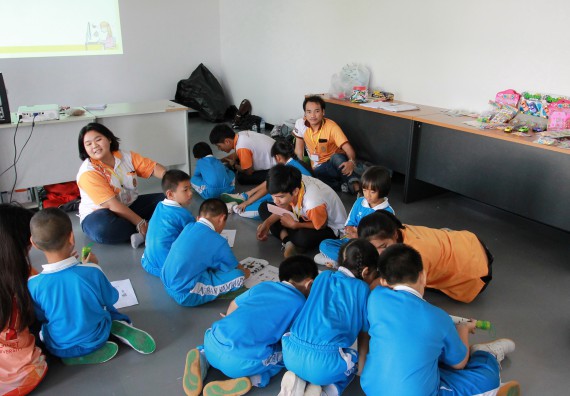 ภาพกิจกรรม คณะวิทยาศาสตร์และเทคโนโลยี จัดกิจกรรมโครงการฝึกทักษะการเรียนรู้ค่ายวิทยาศาสตร์