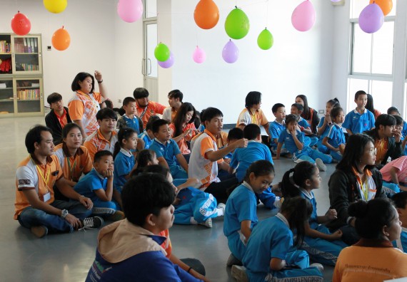 ภาพกิจกรรม คณะวิทยาศาสตร์และเทคโนโลยี จัดกิจกรรมโครงการฝึกทักษะการเรียนรู้ค่ายวิทยาศาสตร์