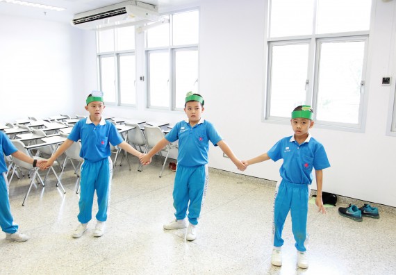 ภาพกิจกรรม คณะวิทยาศาสตร์และเทคโนโลยี จัดกิจกรรมโครงการฝึกทักษะการเรียนรู้ค่ายวิทยาศาสตร์