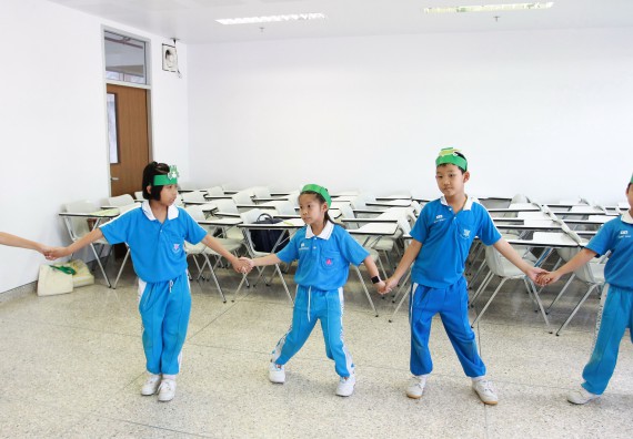 ภาพกิจกรรม คณะวิทยาศาสตร์และเทคโนโลยี จัดกิจกรรมโครงการฝึกทักษะการเรียนรู้ค่ายวิทยาศาสตร์