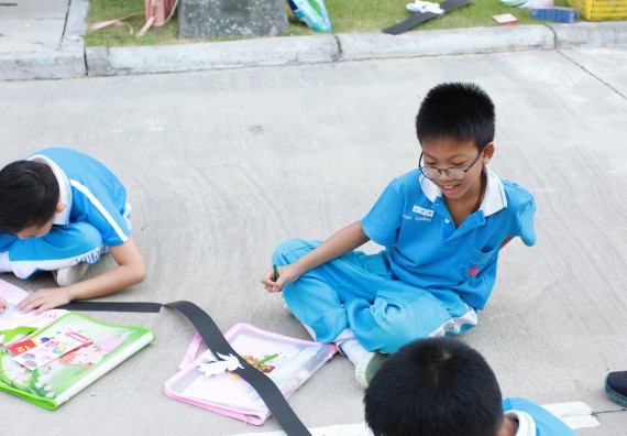 ภาพกิจกรรม คณะวิทยาศาสตร์และเทคโนโลยี จัดกิจกรรมโครงการฝึกทักษะการเรียนรู้ค่ายวิทยาศาสตร์