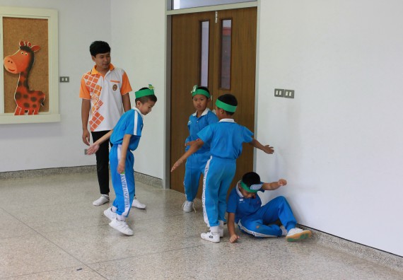 ภาพกิจกรรม คณะวิทยาศาสตร์และเทคโนโลยี จัดกิจกรรมโครงการฝึกทักษะการเรียนรู้ค่ายวิทยาศาสตร์