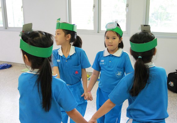 ภาพกิจกรรม คณะวิทยาศาสตร์และเทคโนโลยี จัดกิจกรรมโครงการฝึกทักษะการเรียนรู้ค่ายวิทยาศาสตร์