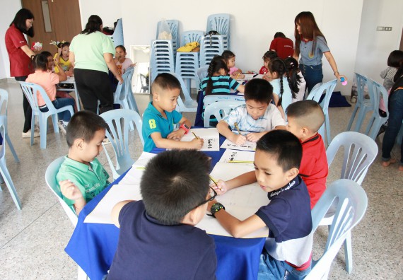 ภาพกิจกรรม คณะวิทยาศาสตร์และเทคโนโลยี จัดกิจกรรมโครงการฝึกทักษะการเรียนรู้ค่ายวิทยาศาสตร์