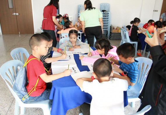 ภาพกิจกรรม คณะวิทยาศาสตร์และเทคโนโลยี จัดกิจกรรมโครงการฝึกทักษะการเรียนรู้ค่ายวิทยาศาสตร์