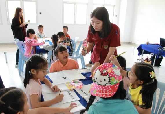 ภาพกิจกรรม คณะวิทยาศาสตร์และเทคโนโลยี จัดกิจกรรมโครงการฝึกทักษะการเรียนรู้ค่ายวิทยาศาสตร์