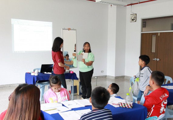 ภาพกิจกรรม คณะวิทยาศาสตร์และเทคโนโลยี จัดกิจกรรมโครงการฝึกทักษะการเรียนรู้ค่ายวิทยาศาสตร์