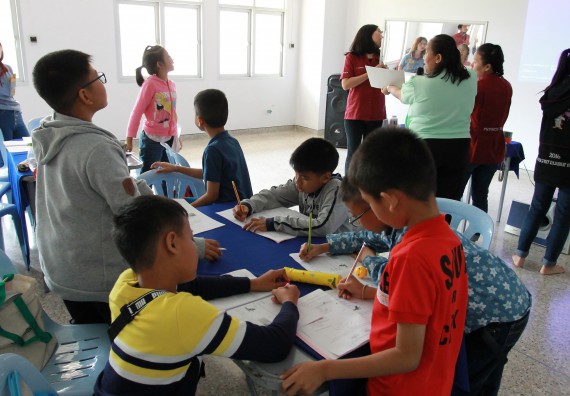 ภาพกิจกรรม คณะวิทยาศาสตร์และเทคโนโลยี จัดกิจกรรมโครงการฝึกทักษะการเรียนรู้ค่ายวิทยาศาสตร์