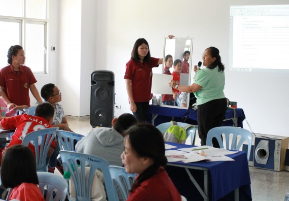 ภาพกิจกรรม คณะวิทยาศาสตร์และเทคโนโลยี จัดกิจกรรมโครงการฝึกทักษะการเรียนรู้ค่ายวิทยาศาสตร์