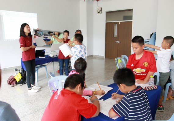 ภาพกิจกรรม คณะวิทยาศาสตร์และเทคโนโลยี จัดกิจกรรมโครงการฝึกทักษะการเรียนรู้ค่ายวิทยาศาสตร์