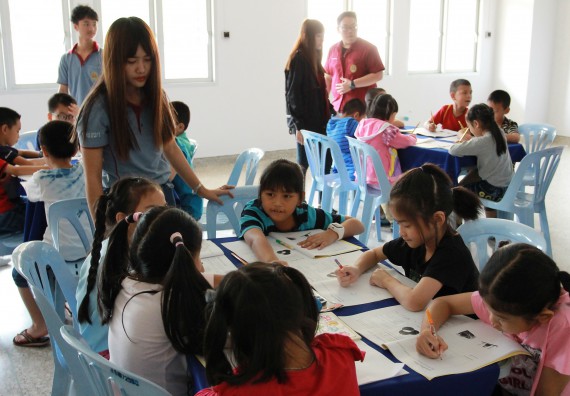 ภาพกิจกรรม คณะวิทยาศาสตร์และเทคโนโลยี จัดกิจกรรมโครงการฝึกทักษะการเรียนรู้ค่ายวิทยาศาสตร์