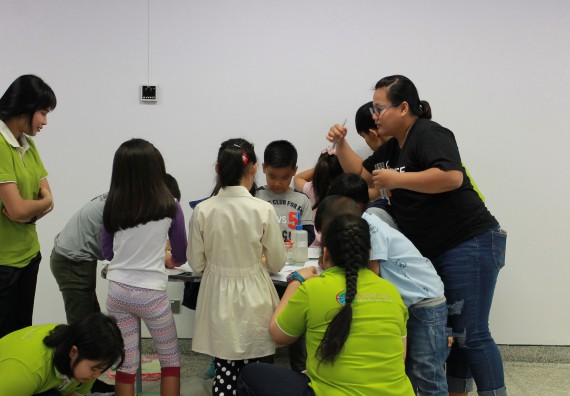 ภาพกิจกรรม คณะวิทยาศาสตร์และเทคโนโลยี จัดกิจกรรมโครงการฝึกทักษะการเรียนรู้ค่ายวิทยาศาสตร์