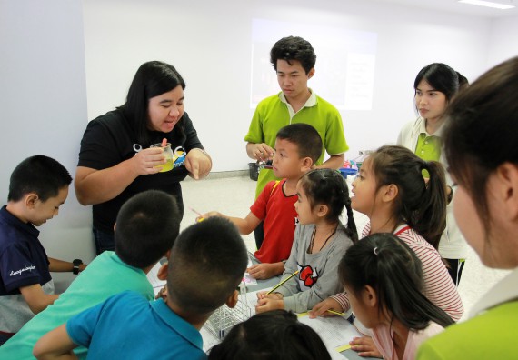 ภาพกิจกรรม คณะวิทยาศาสตร์และเทคโนโลยี จัดกิจกรรมโครงการฝึกทักษะการเรียนรู้ค่ายวิทยาศาสตร์