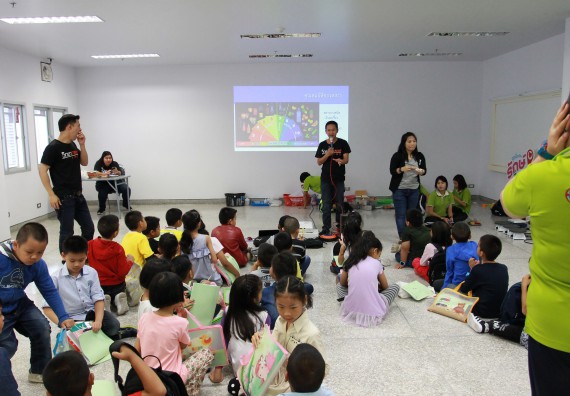 ภาพกิจกรรม คณะวิทยาศาสตร์และเทคโนโลยี จัดกิจกรรมโครงการฝึกทักษะการเรียนรู้ค่ายวิทยาศาสตร์