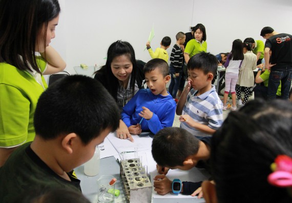 ภาพกิจกรรม คณะวิทยาศาสตร์และเทคโนโลยี จัดกิจกรรมโครงการฝึกทักษะการเรียนรู้ค่ายวิทยาศาสตร์