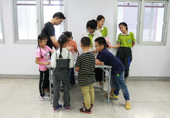 ภาพกิจกรรม คณะวิทยาศาสตร์และเทคโนโลยี จัดกิจกรรมโครงการฝึกทักษะการเรียนรู้ค่ายวิทยาศาสตร์